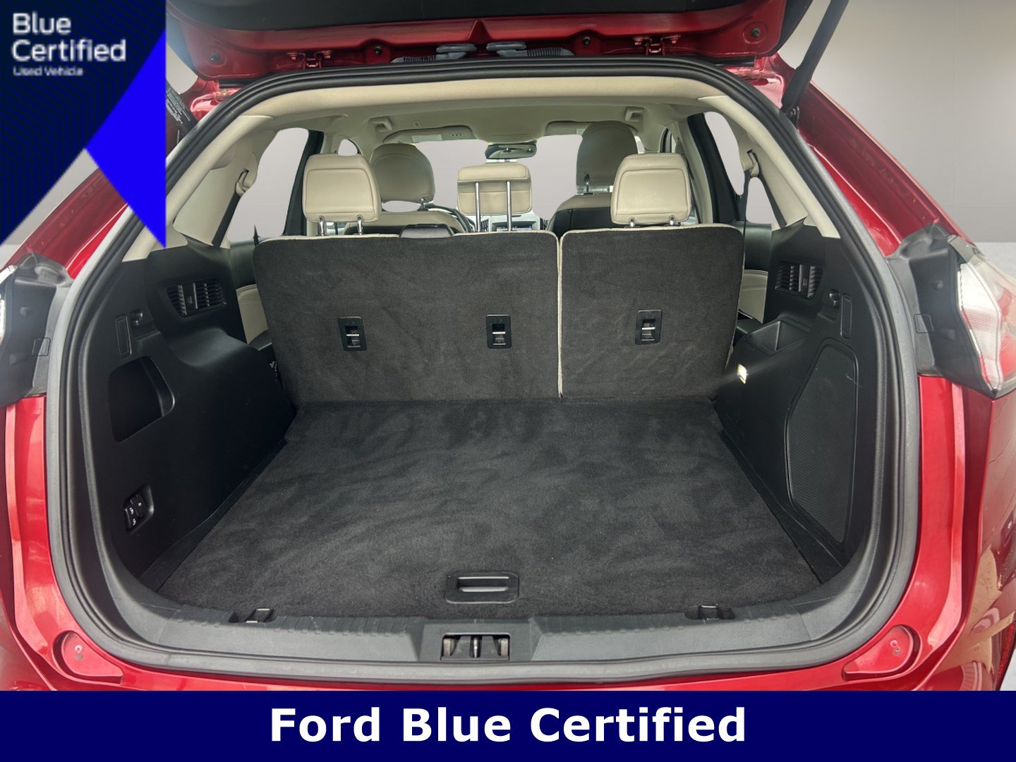 Used 2019 Ford Edge Titanium w/ Cold Weather Package AWD/4WD image 7