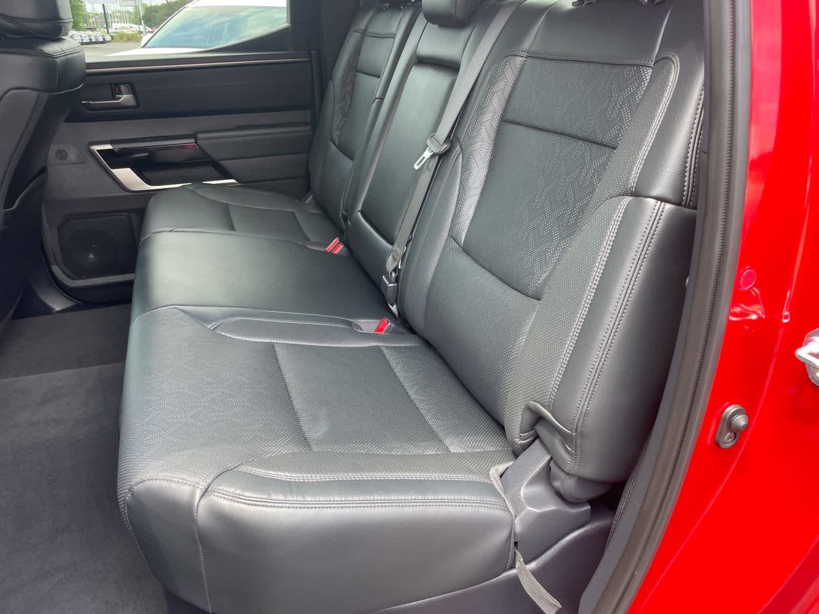 Used 2025 Toyota Tundra Limited AWD/4WD image 9