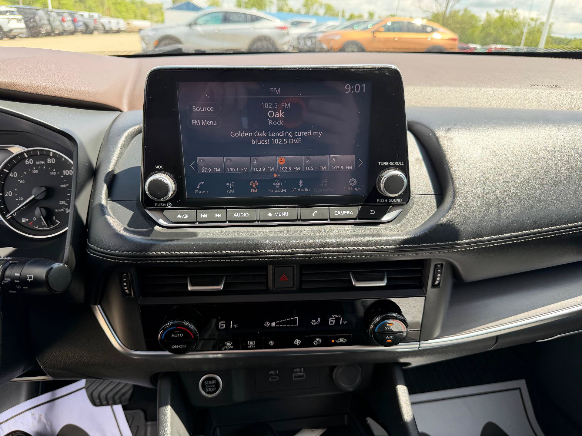 Used 2023 Nissan Rogue SV AWD/4WD image 24