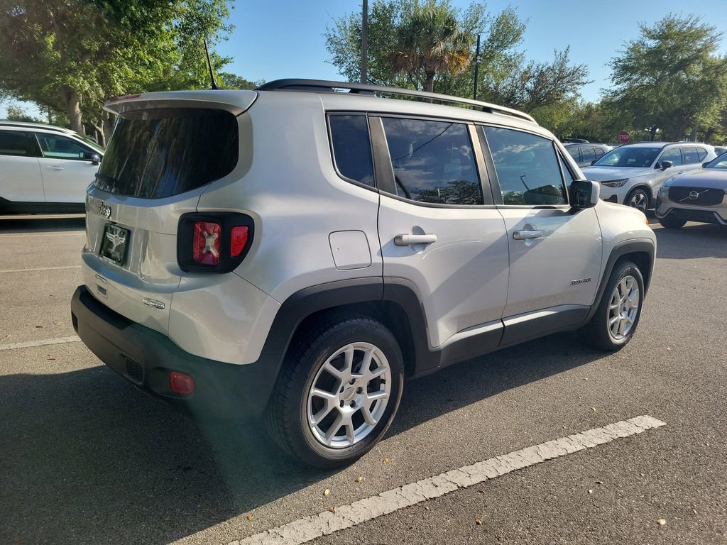 Used 2021 Jeep Renegade Latitude image 4