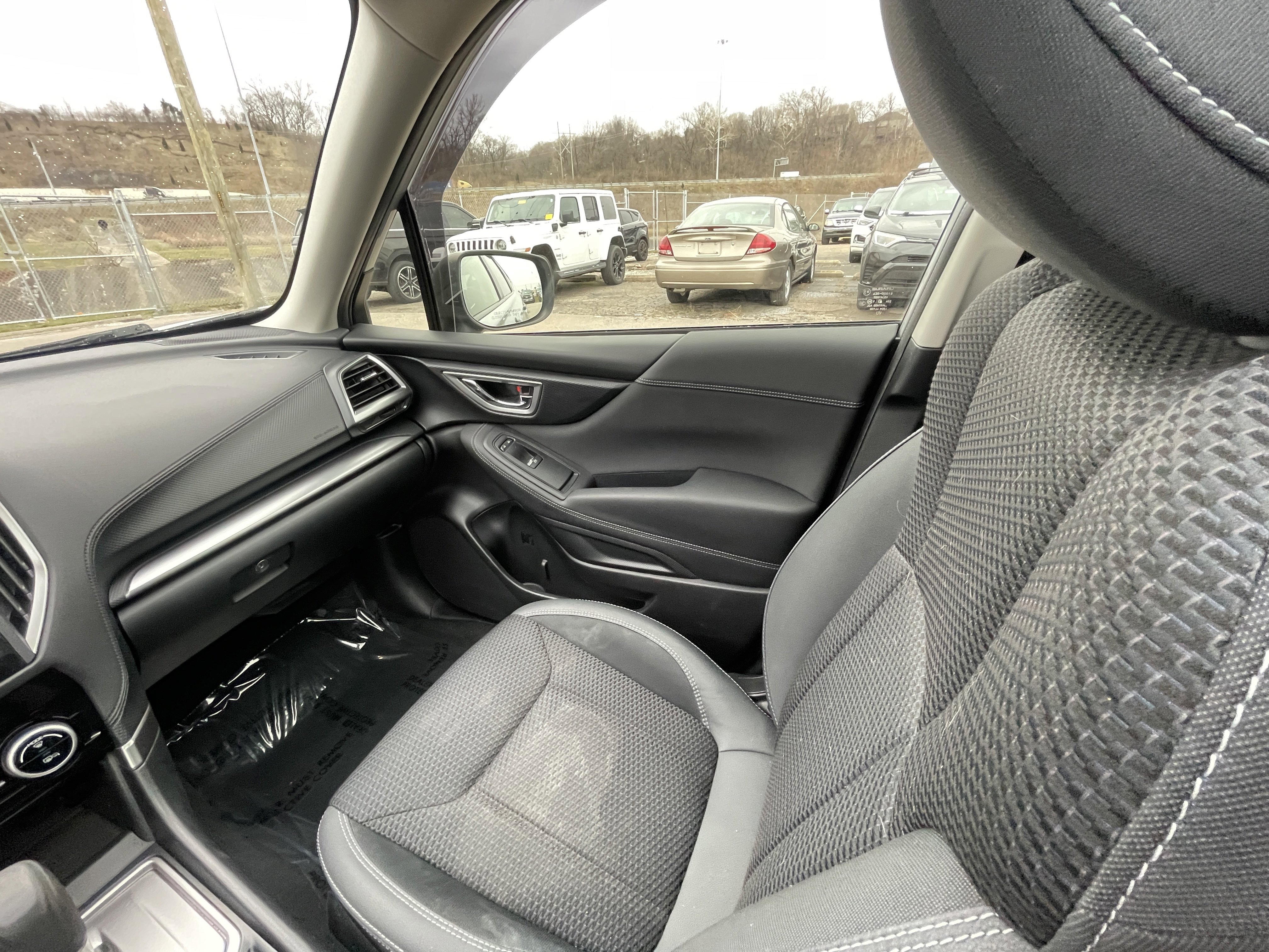 Used 2019 Subaru Forester Premium image 29