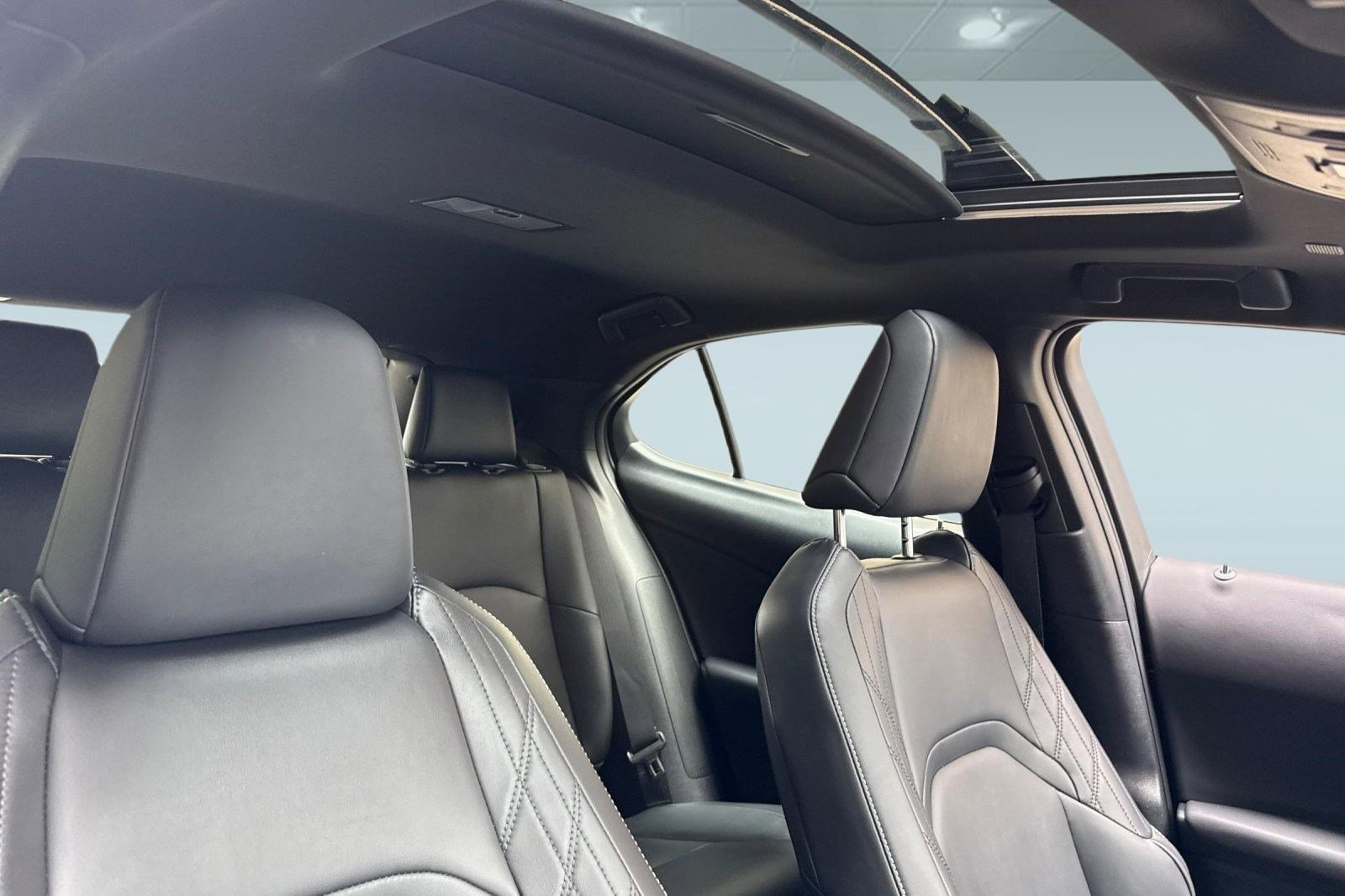 Certified 2025 Lexus UX 300h FWD w/ Accessory Package (Z2) image 25