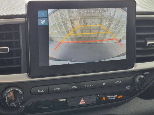 Used 2025 Hyundai Venue SEL FWD image 17