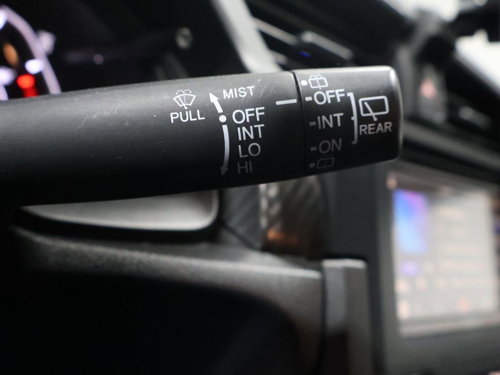 Used 2018 Honda Civic Sport image 32