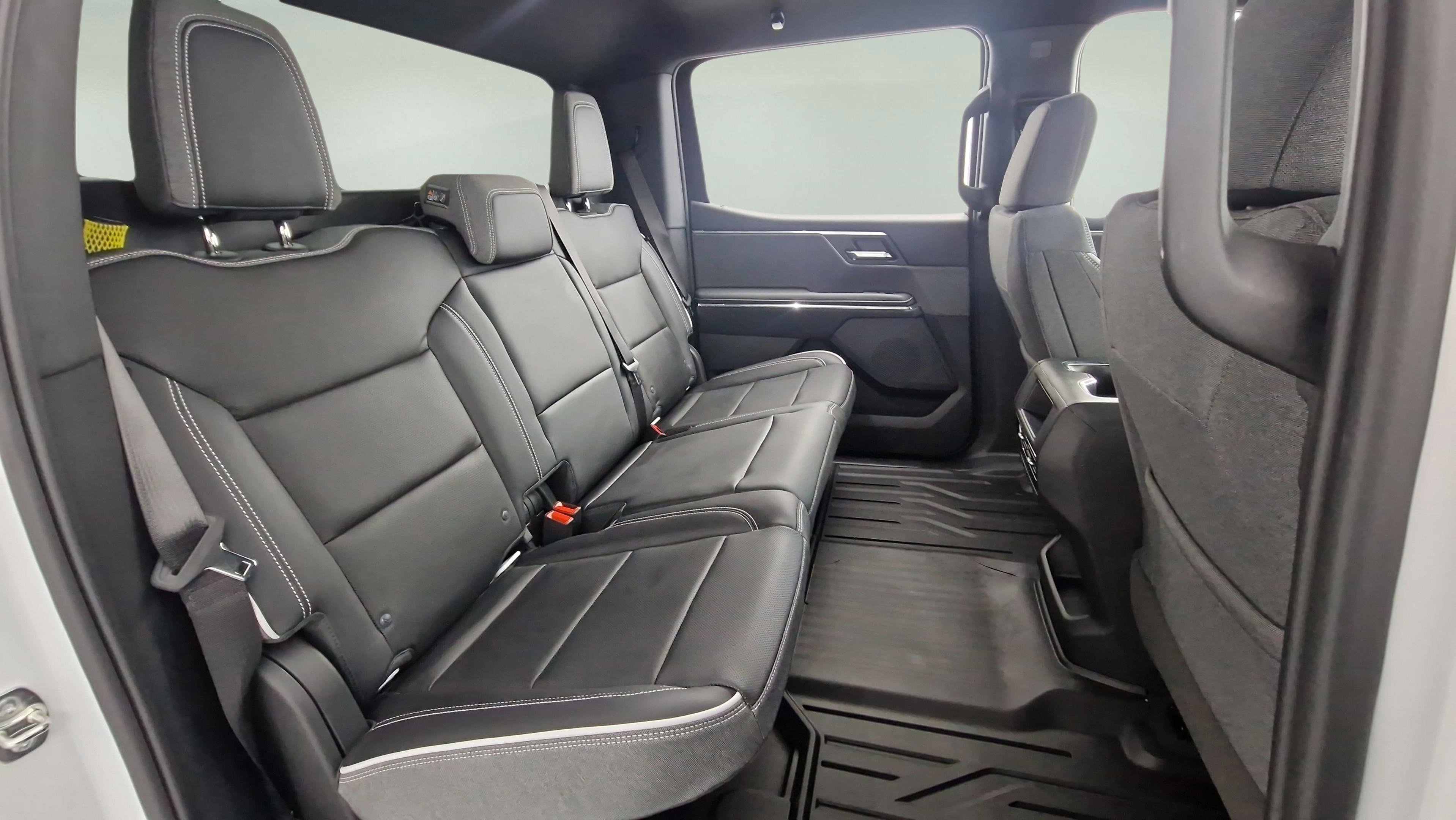 New 2026 GMC Sierra EV Elevation w/ LPO, Elevation Dark Package image 27