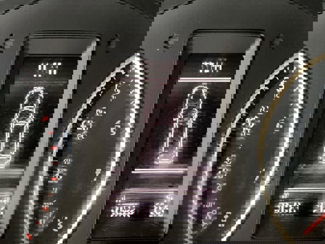 Used 2017 Volkswagen Tiguan Limited w/ Premium Package image 18