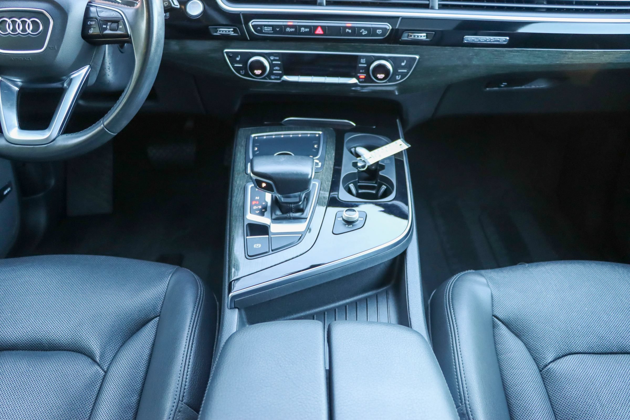 Used 2018 Audi Q7 3.0T Prestige w/ Prestige Package AWD/4WD image 31