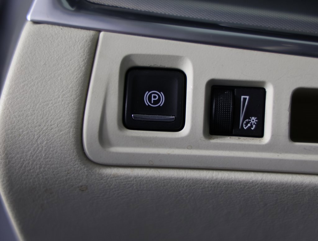 Used 2017 Cadillac XT5 Luxury image 24