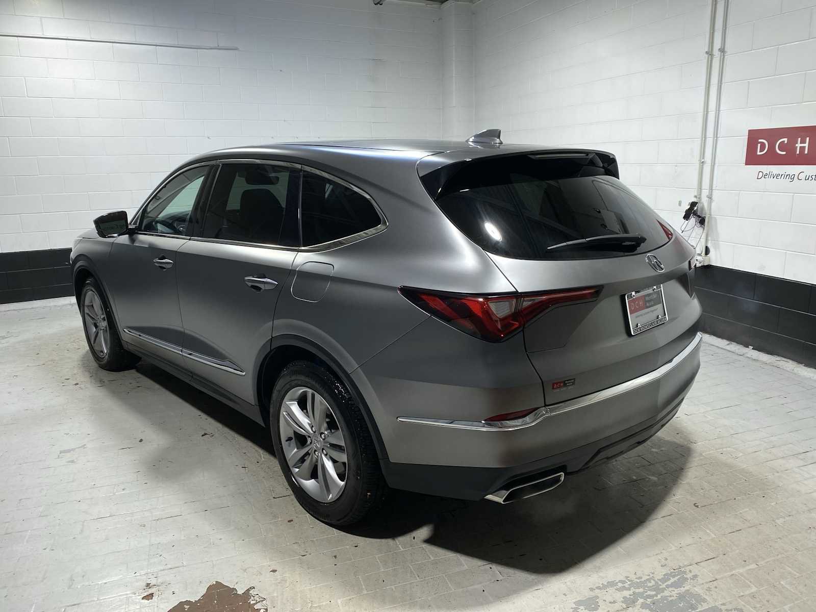 Used 2024 Acura MDX SH-AWD image 4