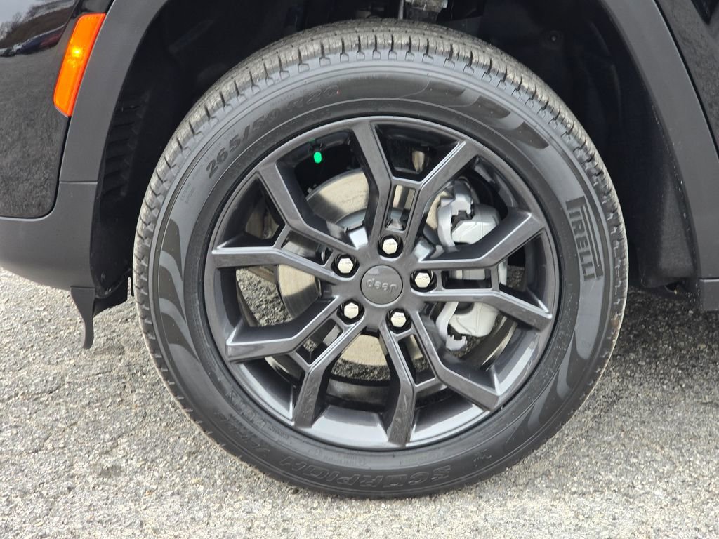 New 2025 Jeep Grand Cherokee Limited image 16