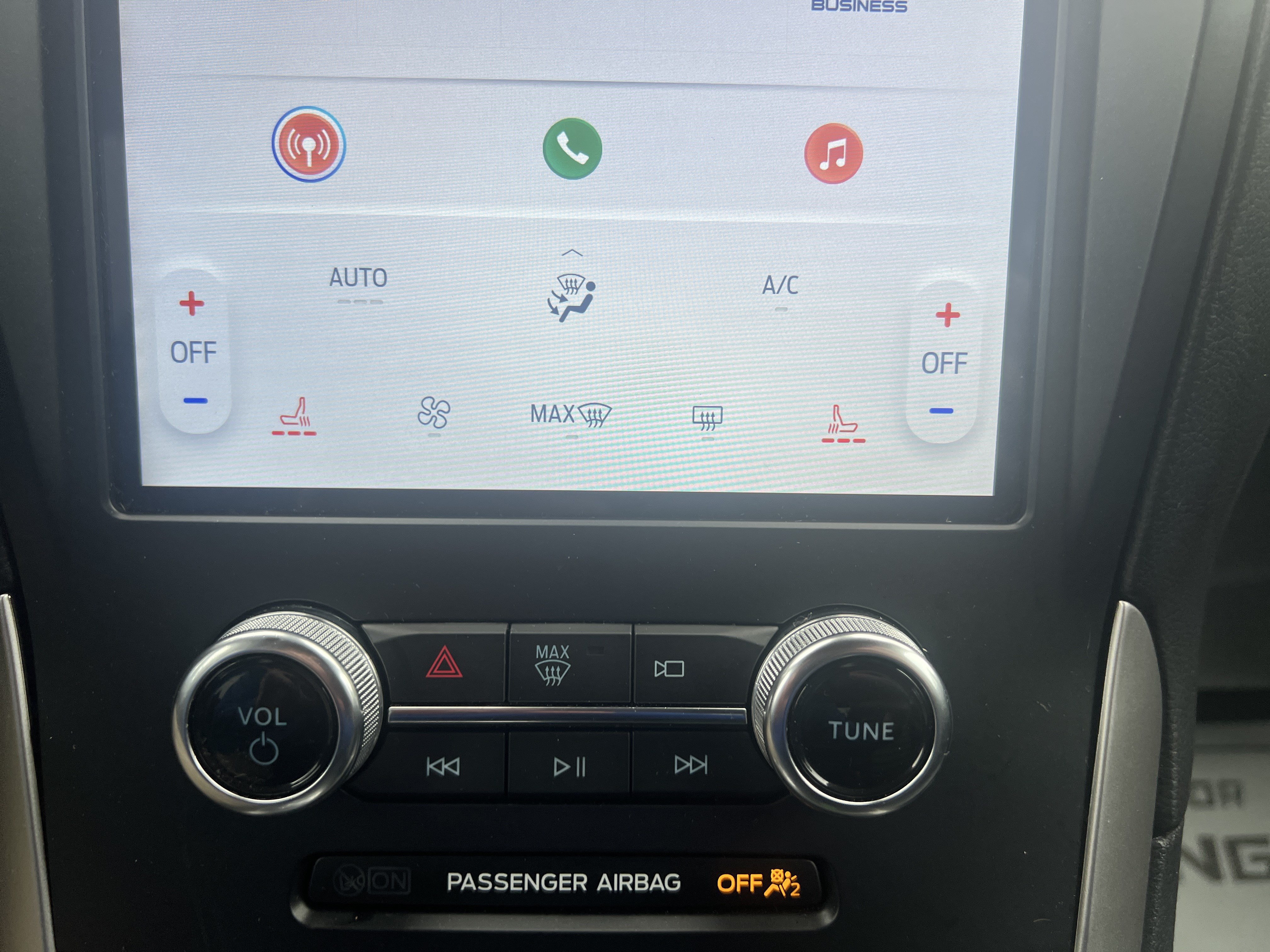 Used 2024 Ford Edge SEL AWD/4WD image 28