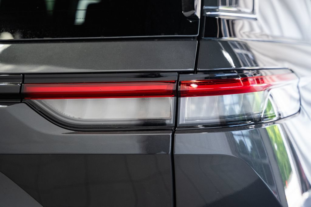 New 2026 Jeep Grand Cherokee Laredo X AWD/4WD image 6
