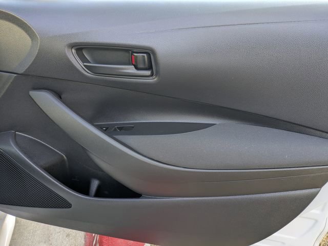 Used 2025 Toyota Corolla LE image 35