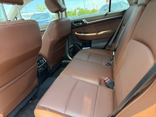 Used 2017 Subaru Outback 3.6R Touring AWD/4WD image 15