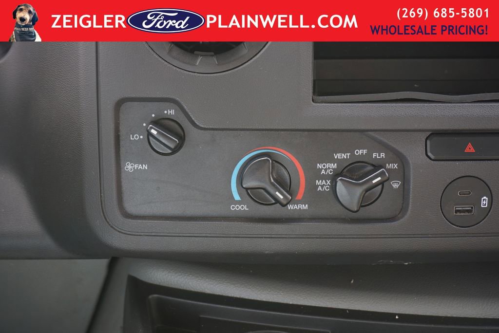 Used 2024 Ford E-450 and Econoline 450 Super Duty RWD image 16