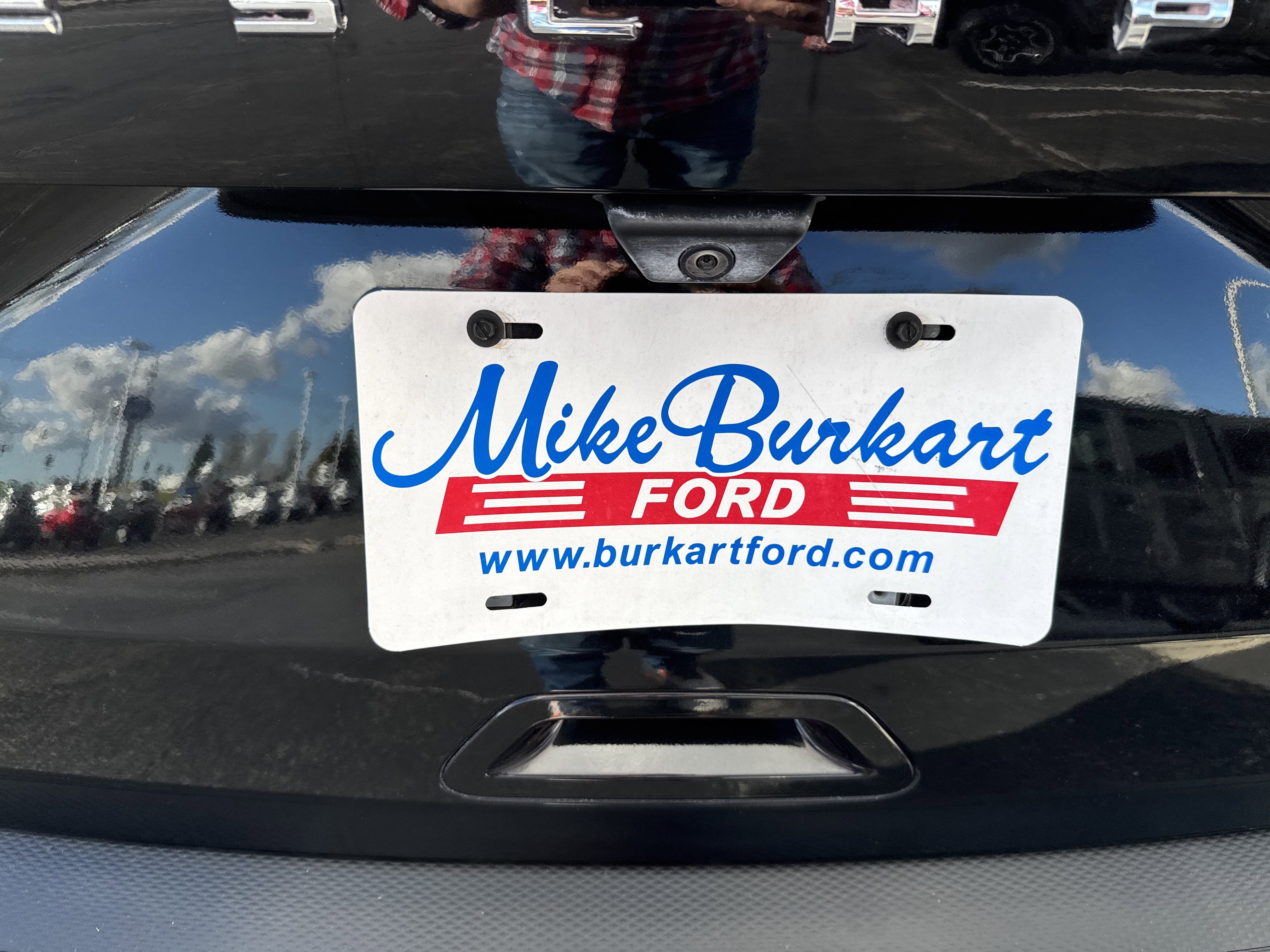 Used 2021 Ford Escape SE w/ SE Sport Appearance Package image 11