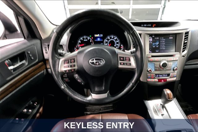 Used 2014 Subaru Outback 2.5i Limited AWD/4WD image 11