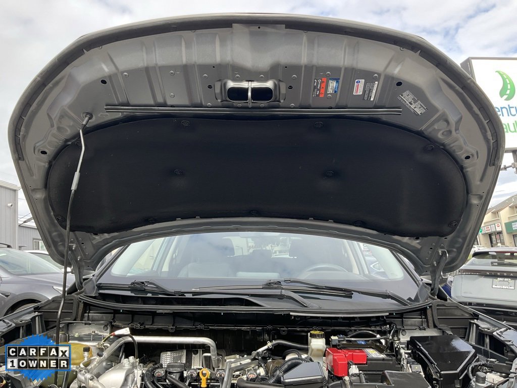 Used 2021 Nissan Rogue SV image 11