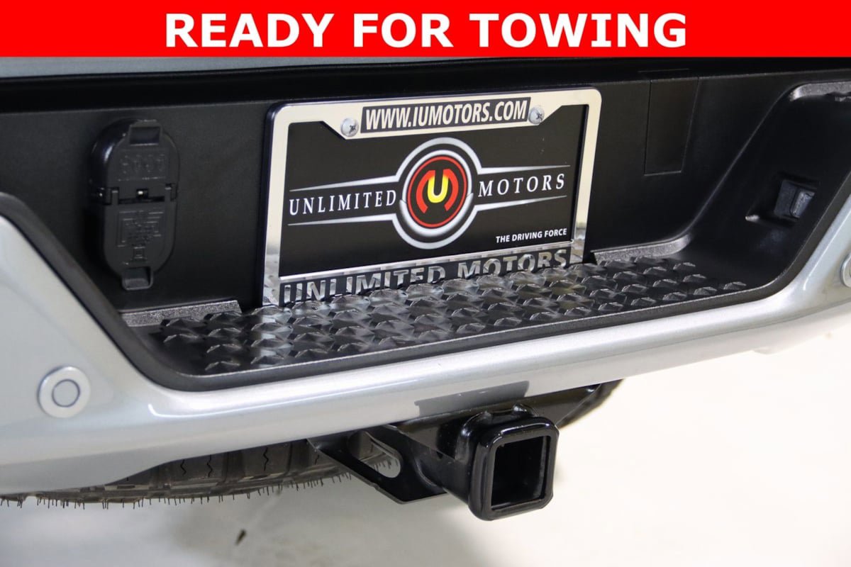 Used 2023 GMC Canyon AT4X image 28
