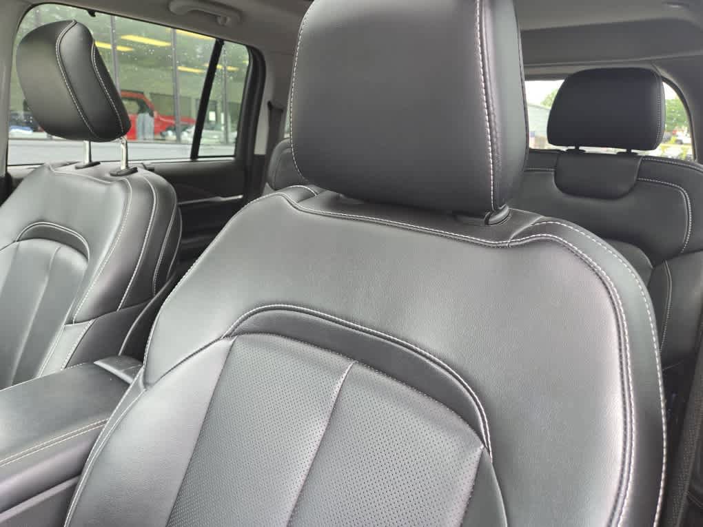 Used 2023 Jeep Grand Cherokee 4WD 4xe w/ Luxury Tech Group II image 13