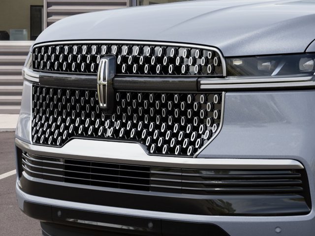 New 2027 Lincoln Navigator Premiere RWD image 17