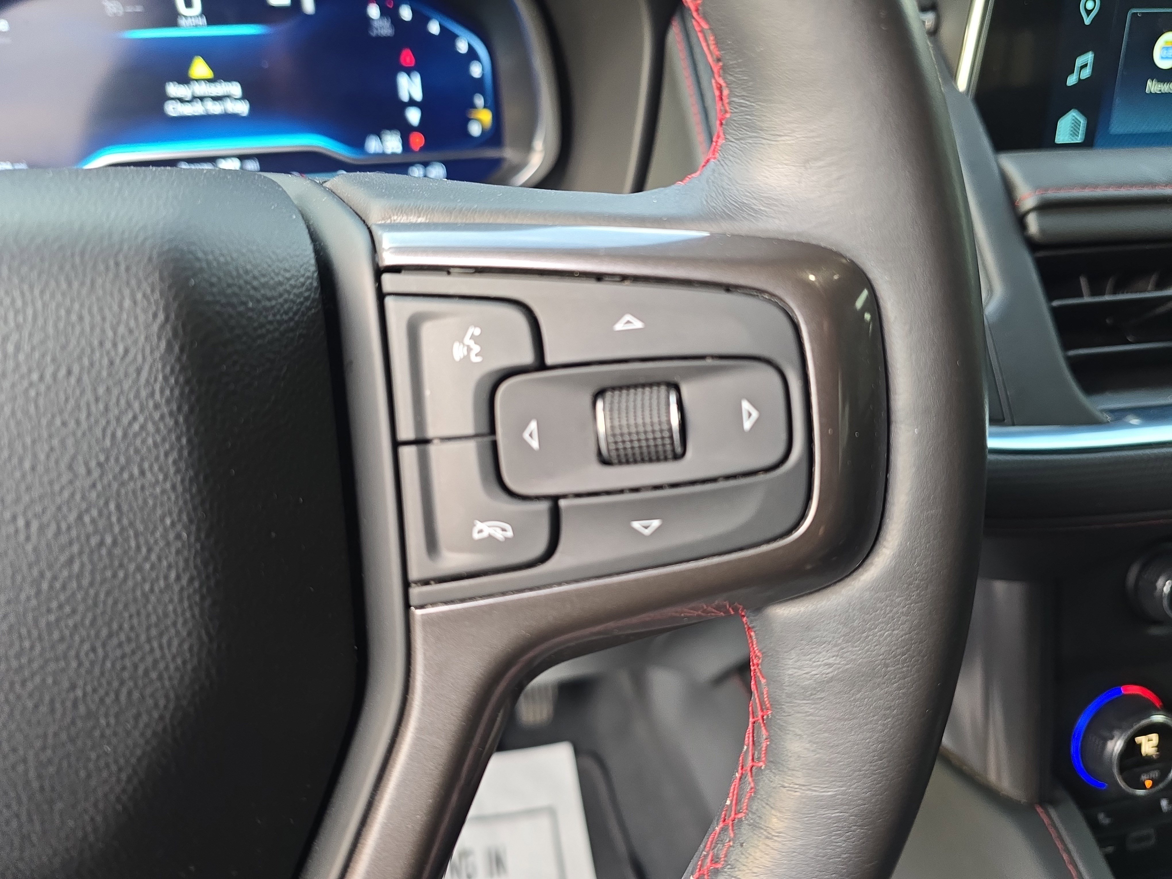 Used 2022 Chevrolet Tahoe RST w/ Luxury Package AWD/4WD image 17