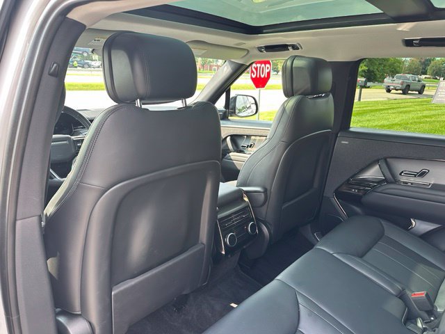 Used 2024 Land Rover Range Rover Sport SE AWD/4WD image 20