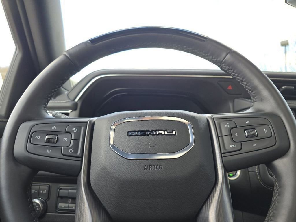 Used 2024 GMC Yukon Denali Ultimate AWD/4WD image 48