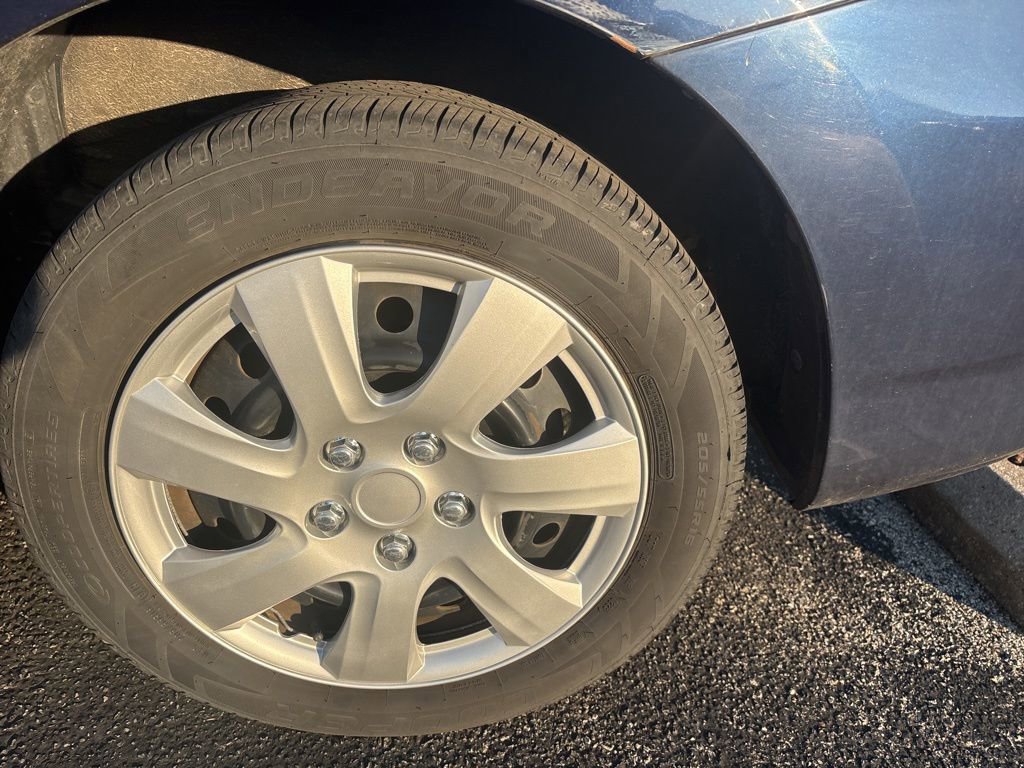 Used 2011 Toyota Matrix image 14