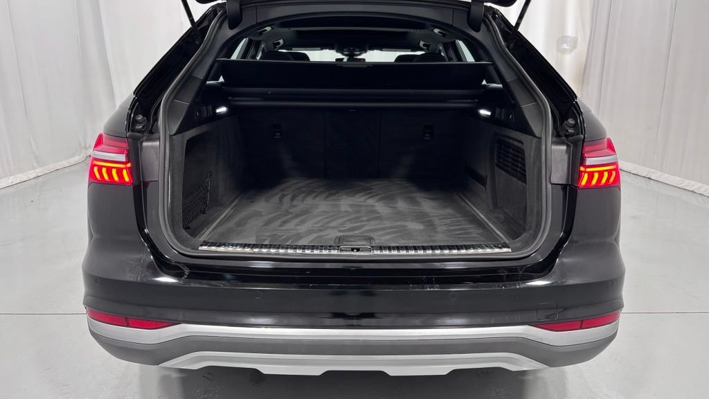 Used 2021 Audi A6 3.0T allroad Premium Plus w/ Executive Package AWD/4WD image 28