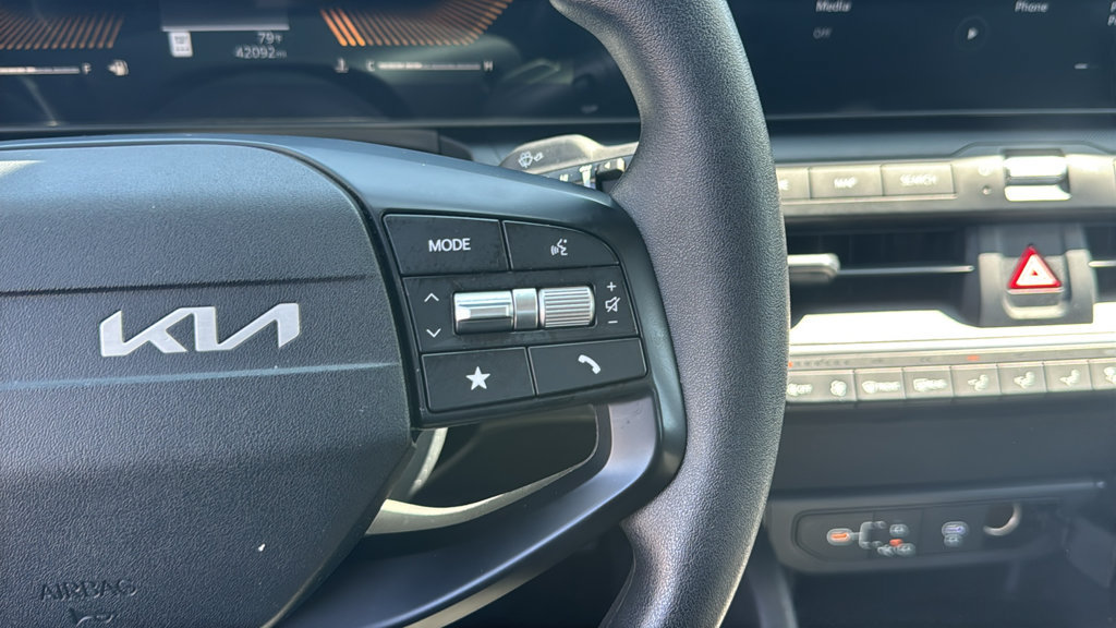 Used 2025 Kia K4 FWD image 19