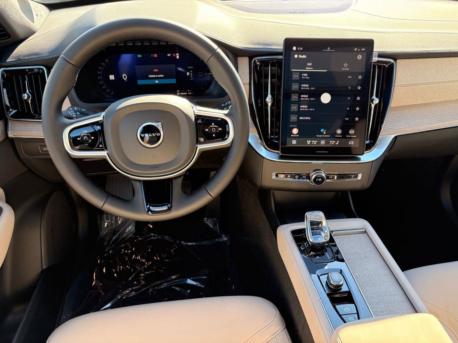 New 2026 Volvo XC90 T8 Plus w/ Protection Package AWD/4WD image 21