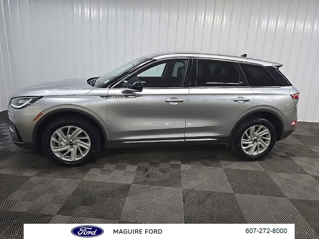 Used 2023 Lincoln Corsair AWD image 6