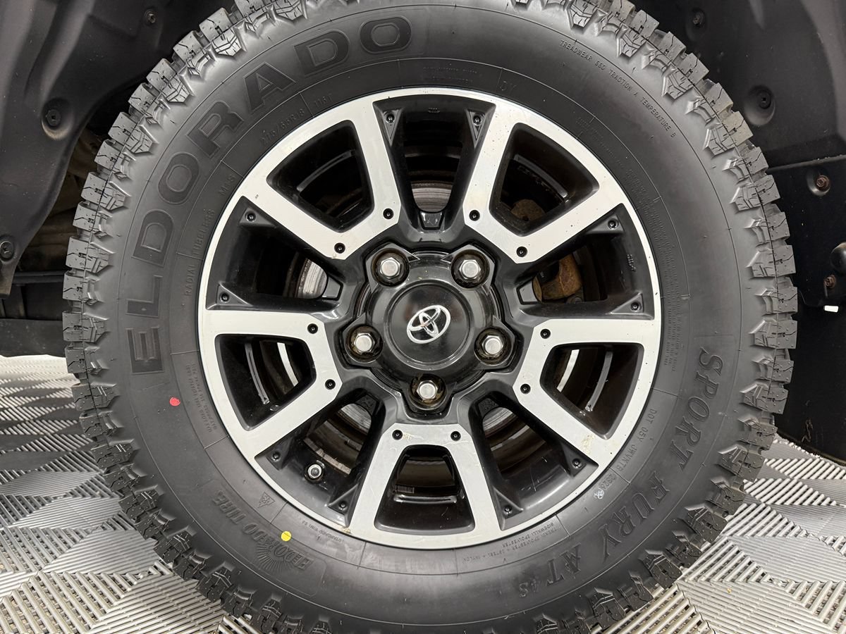 Used 2019 Toyota Tundra SR5 AWD/4WD image 31