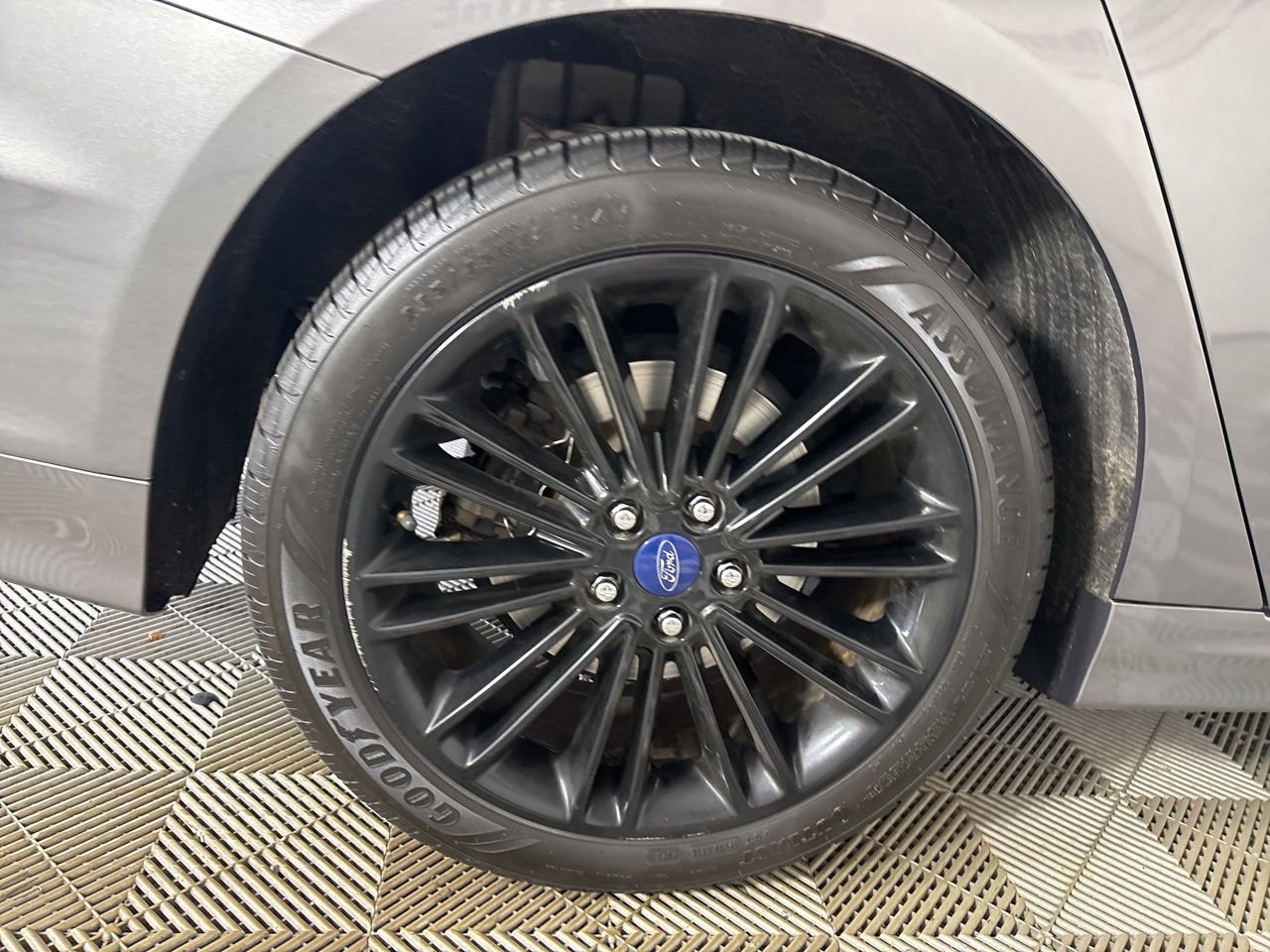 Used 2014 Ford Fusion SE w/ Equipment Group 202A image 32