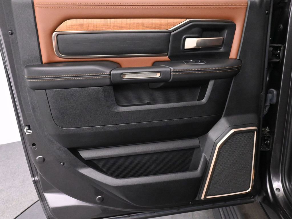 Used 2021 RAM 3500 Limited image 15