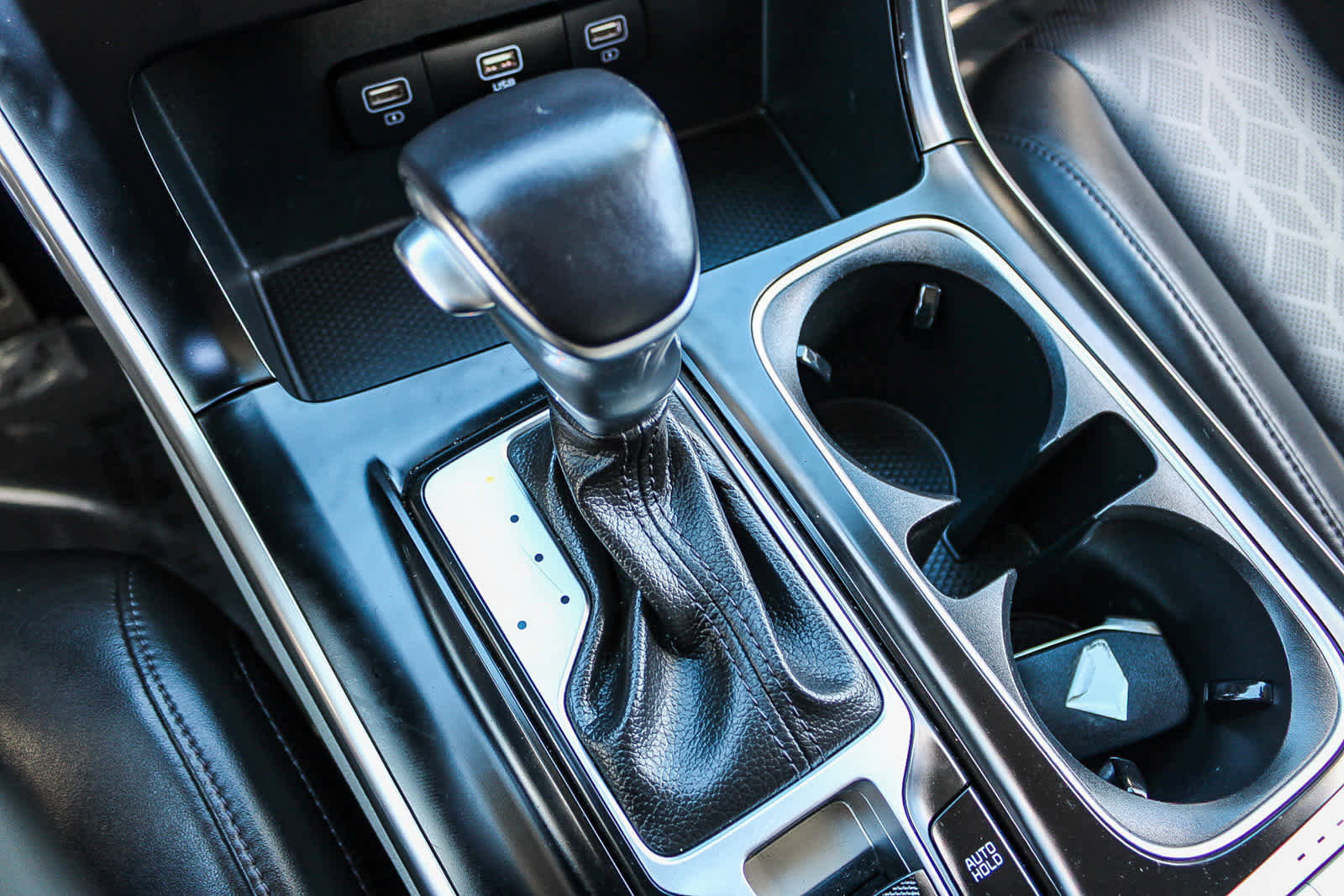 Used 2024 Kia Carnival LX image 20