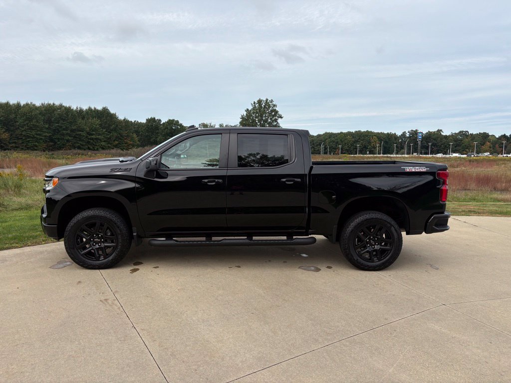 Used 2023 Chevrolet Silverado 1500 LT Trail Boss w/ Protection Package AWD/4WD image 6