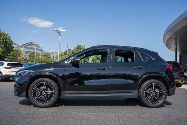 Used 2025 Mercedes-Benz GLA 250 4MATIC image 4