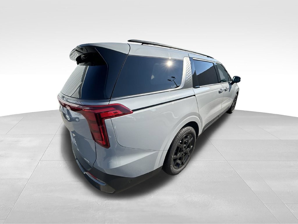 Certified 2026 Kia Carnival SX FWD image 6