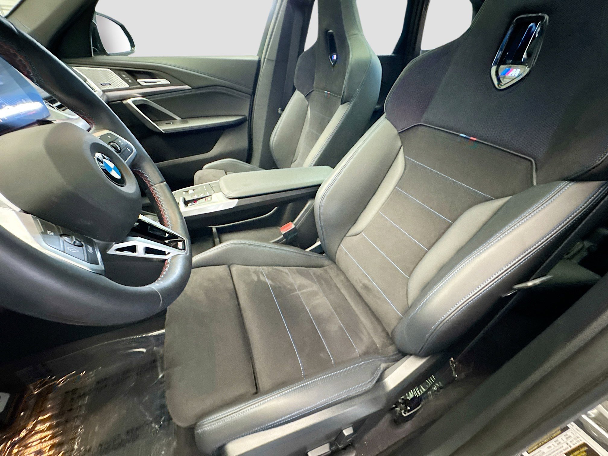 Used 2024 BMW X1 M35i w/ Premium Package image 10