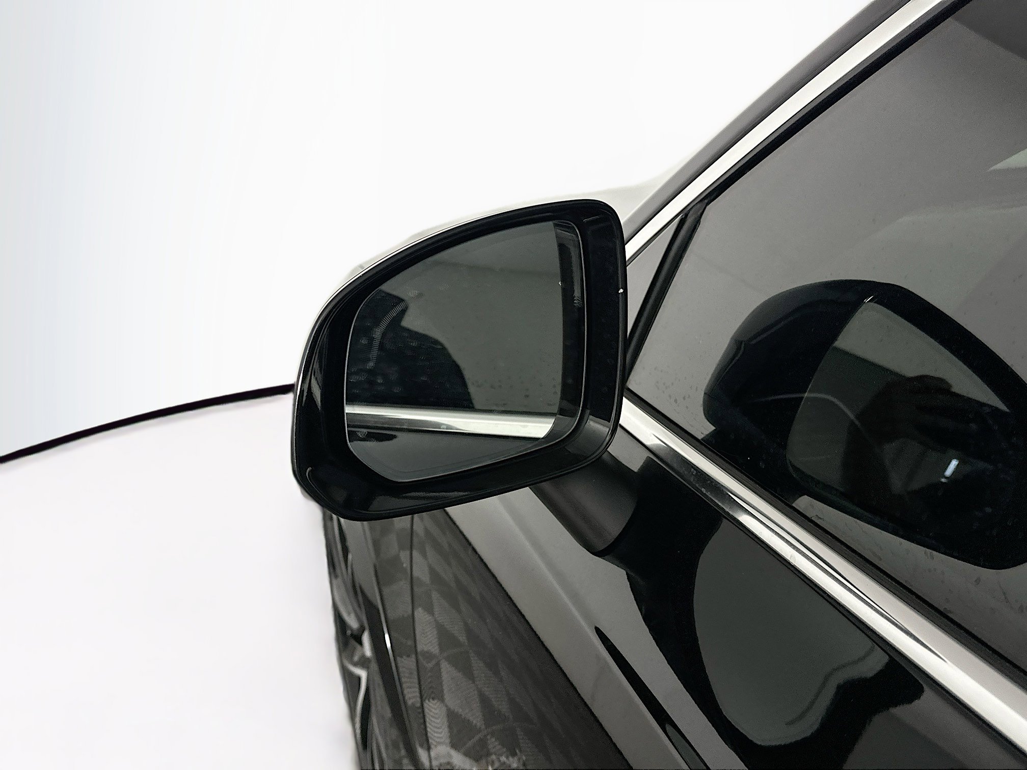 Used 2024 Volvo XC90 B6 Plus image 16