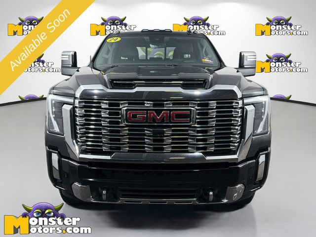 Used 2024 GMC Sierra 3500 Denali w/ Denali Reserve Package AWD/4WD image 2