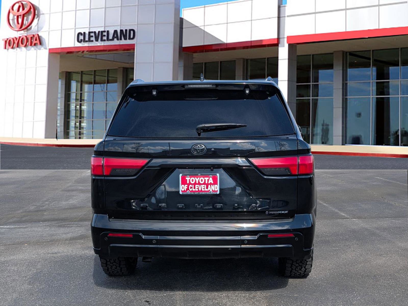 Used 2026 Toyota Sequoia Platinum image 6