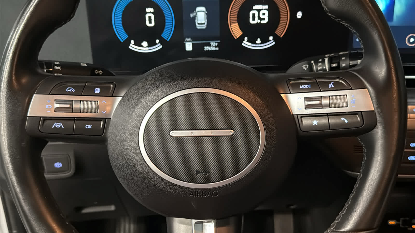 Used 2024 Hyundai Kona SEL AWD/4WD image 11