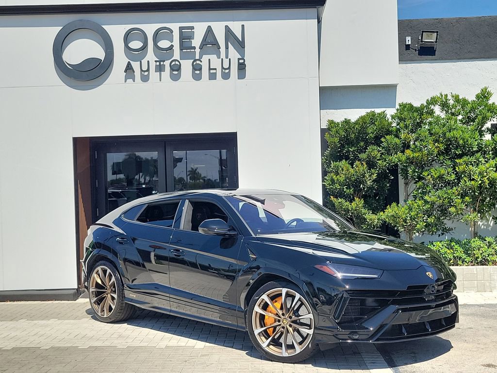 Used 2024 Lamborghini Urus S AWD/4WD image 2