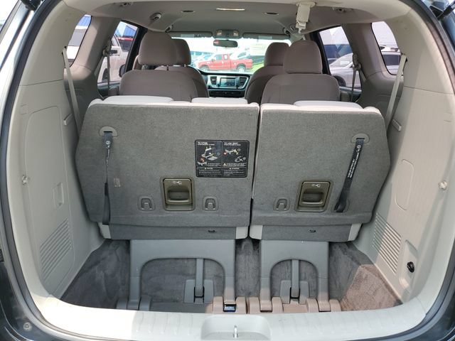 Used 2020 Kia Sedona L FWD image 9