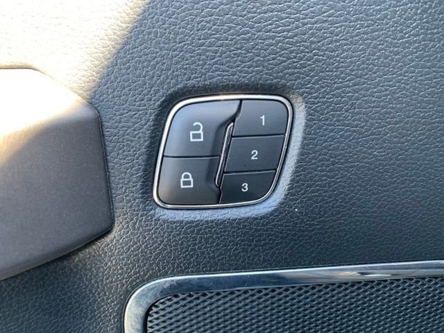 Used 2020 Ford F150 Platinum w/ Technology Package AWD/4WD image 14