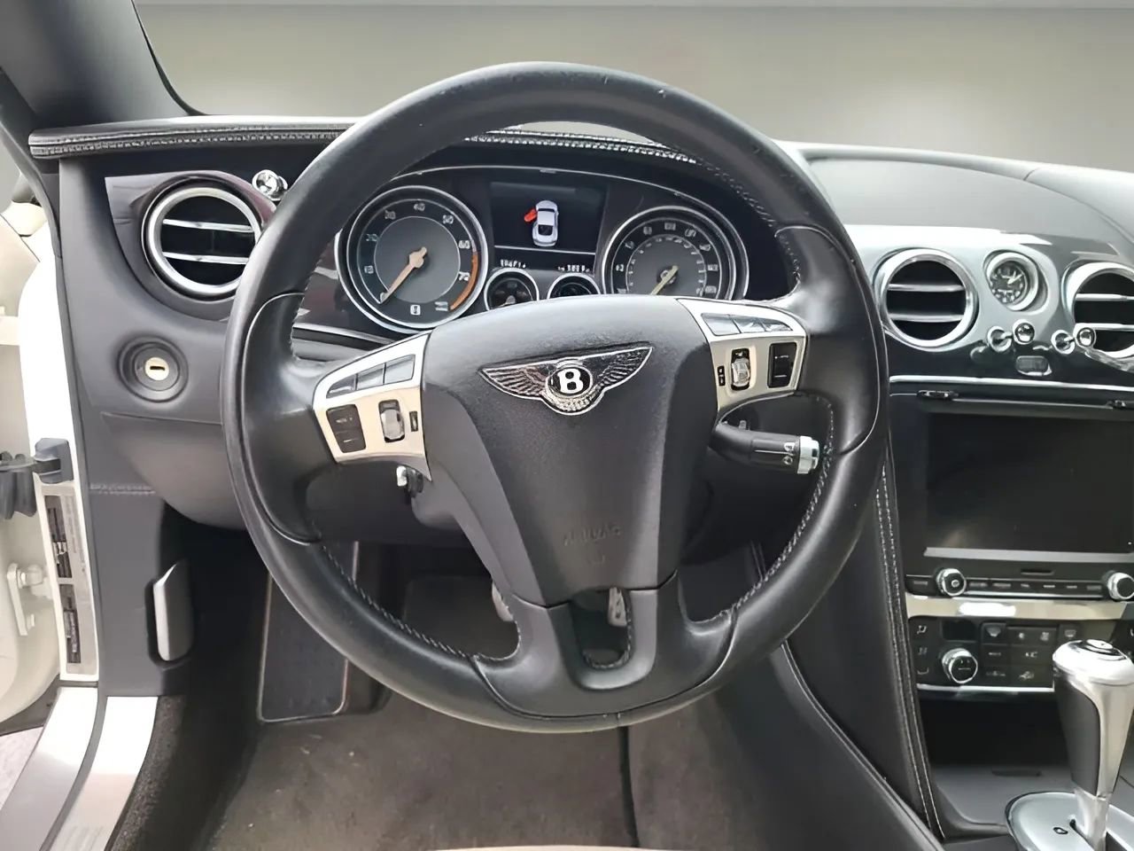 Used 2013 Bentley Continental GT image 12