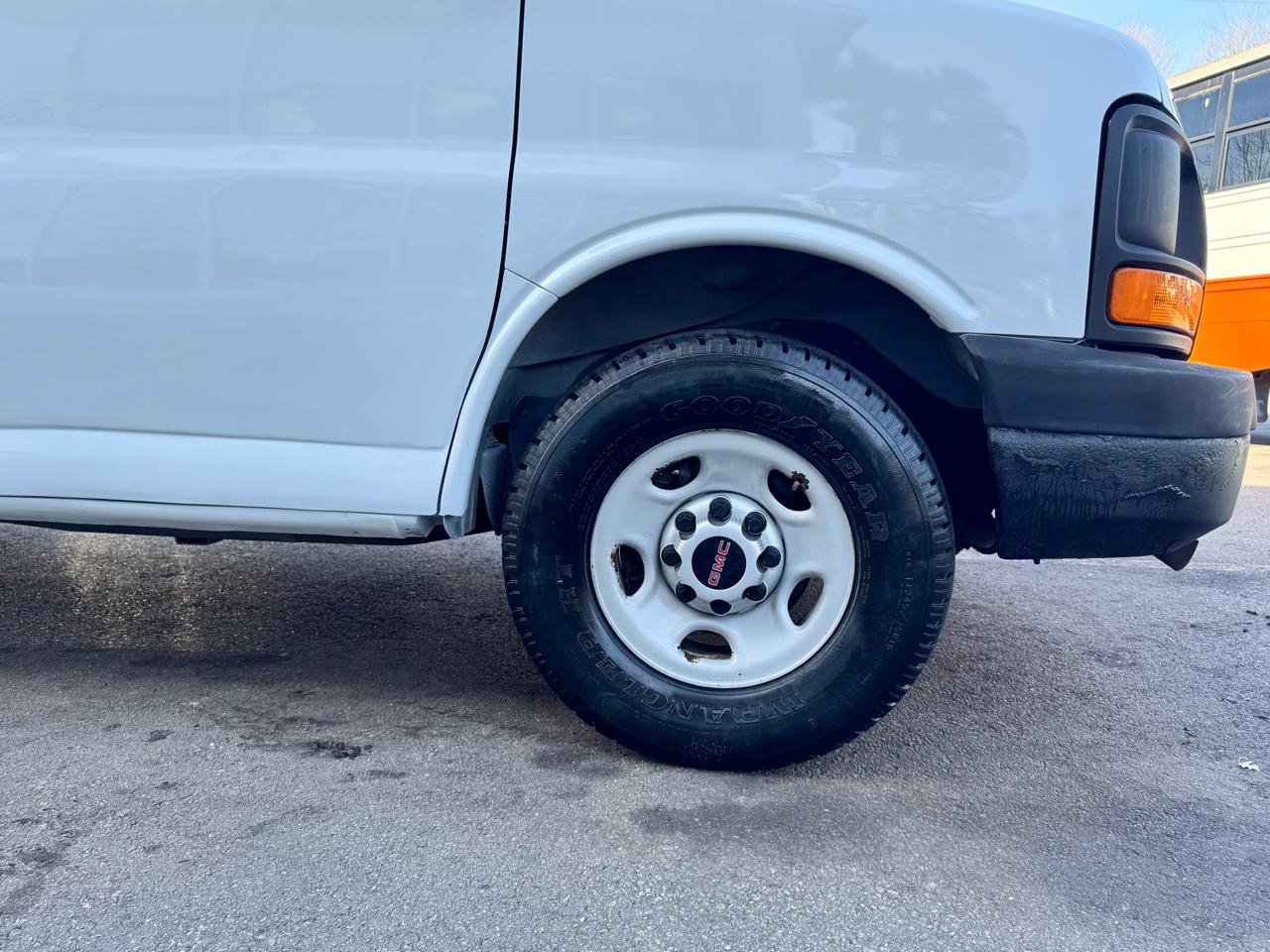 Used 2013 GMC Savana 2500 w/ Cold Climate Package image 18